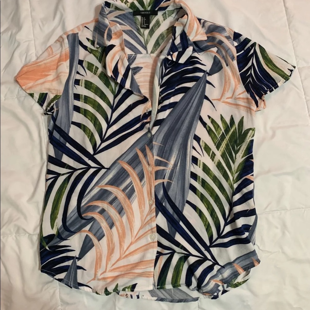 Cute button down forever 21 top